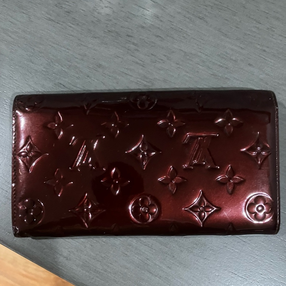 Louis Vuitton Burgundy Vernis Monogram Wallet with dust bag - Picture 2 of 12